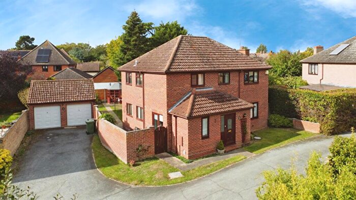 4 Bedroom Detached House For Sale In Doubleday Gardens, Braintree, CM7