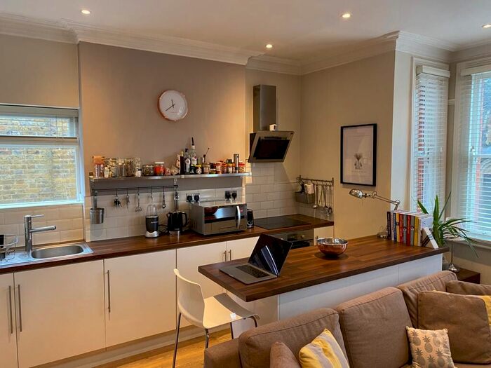 1 Bedroom Flat To Rent In College Road, Bromley, BR1