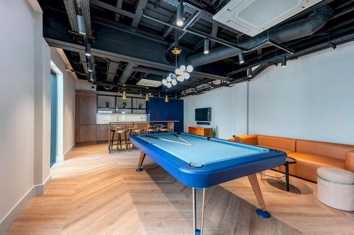 3 Bedroom Flat To Rent In Ten Degrees, Croydon, CR0