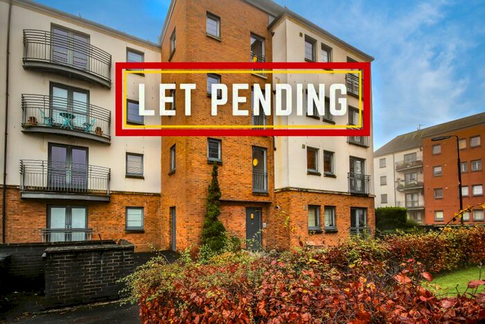 2 Bedroom Flat To Rent In Kaims Terrace, Kirkton, Livingston, EH54