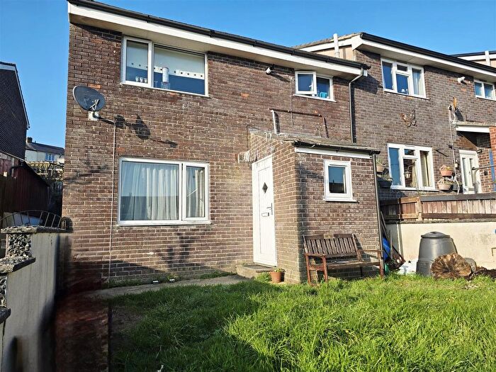 3 Bedroom End Terrace House For Sale In Queen Elizabeth Road, Launceston, PL15