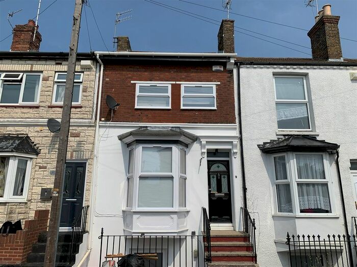 3 Bedroom Property To Rent In Anns Road, Ramsgate, CT11