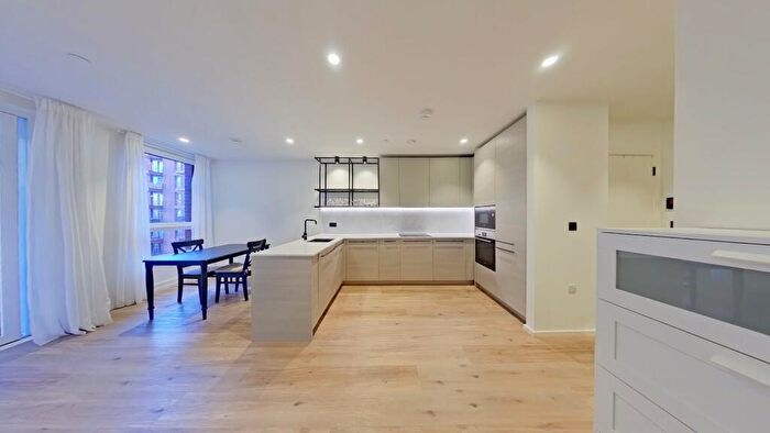 1 Bedroom Apartment To Rent In Hemlock Street, Poplar Riverside, E14