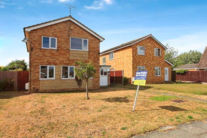 4 Bedroom Detached House For Sale In Serlby Gardens, Peterborough, PE3