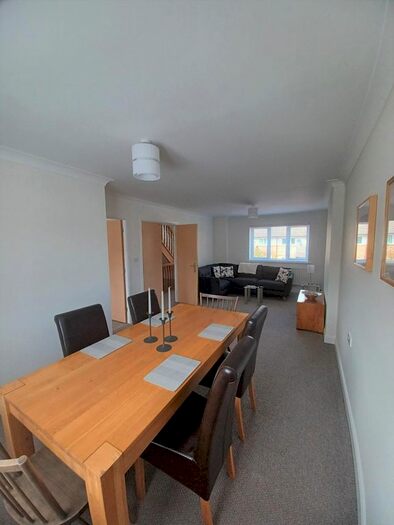 3 Bedroom Town House To Rent In Duchess Place, Chester, CH2