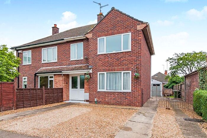 3 Bedroom House To Rent In Corfe Avenue, Peterborough, PE4