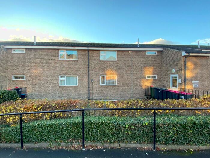 2 Bedroom Apartment To Rent In Broom Chase, Rotherham, ., S60