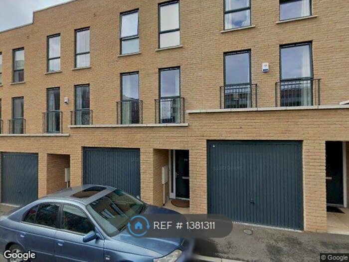 3 Bedroom Terraced House To Rent In Horizon Place, Borehamwood, WD6