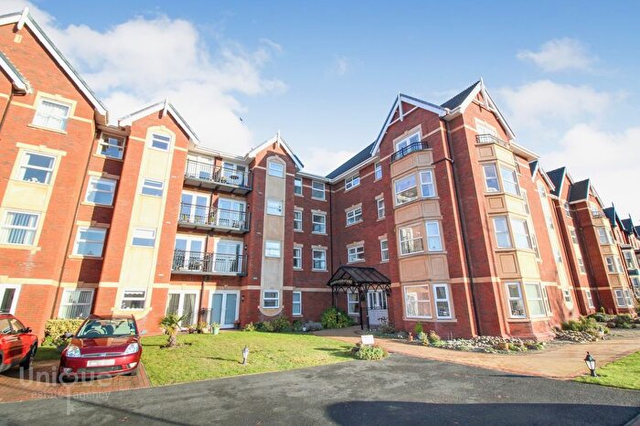 1 Bedroom Flat For Sale In Hardaker Court, - Clifton Drive South, Lytham St. Annes, FY8
