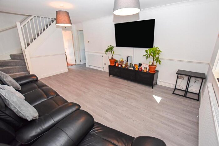 2 Bedroom End Of Terrace House For Sale In Blackwood Chine, South Woodham Ferrers, CM3