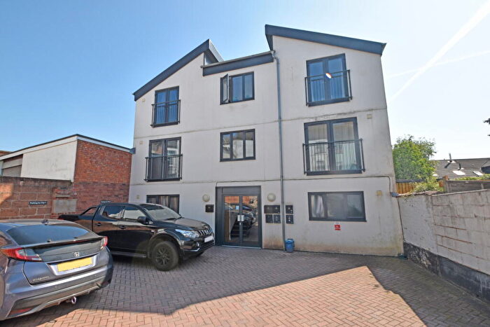 1 Bedroom Flat For Sale In Florist Court, Cullompton, EX15