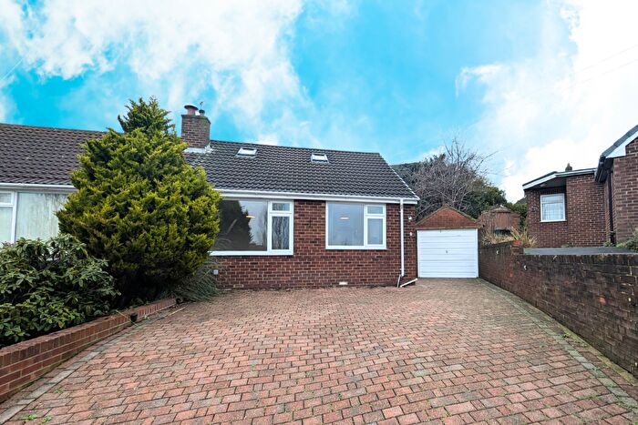 2 Bedroom Bungalow For Sale In Scarr End View, Dewsbury, WF13