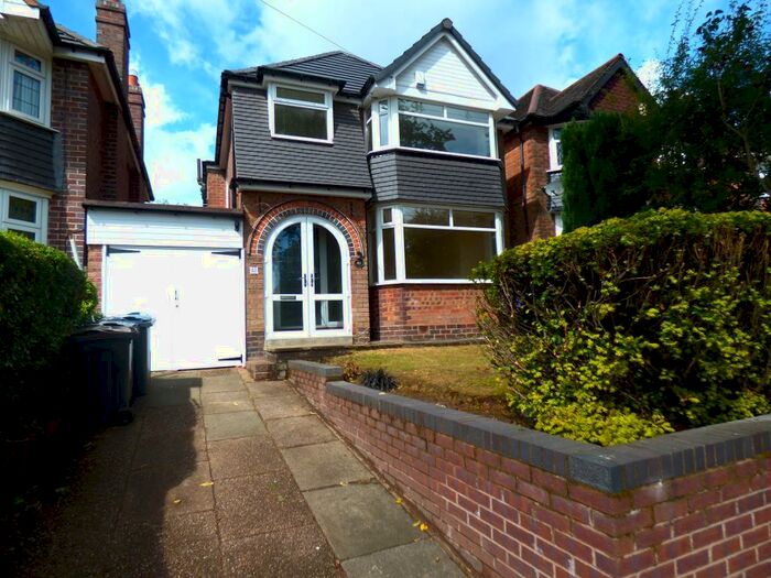 3 Bedroom Semi-Detached House To Rent In Edenhall Road, Quinton, Birmingham, B32