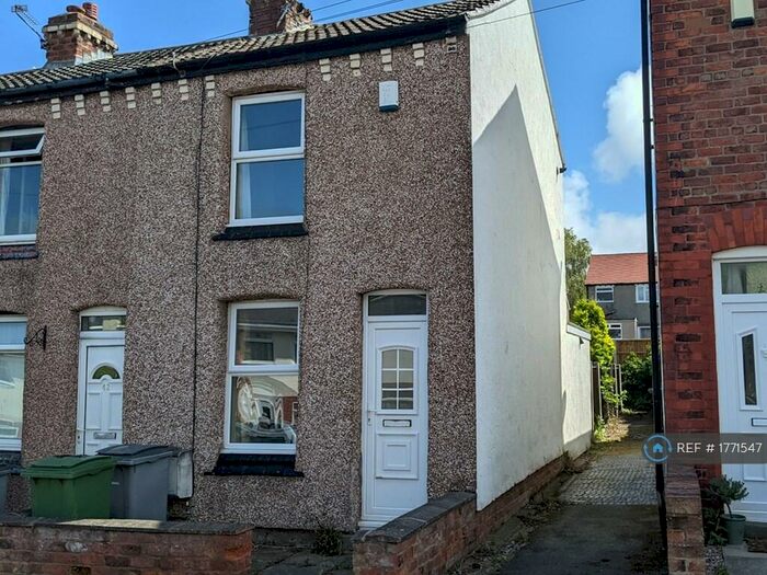 2 Bedroom End Of Terrace House To Rent In Birkett Road, Wirral, CH48