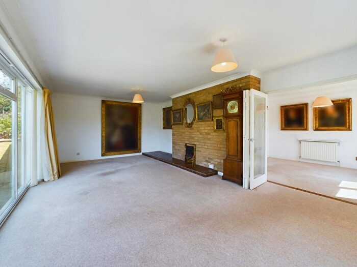 4 Bedroom Detached Bungalow For Sale In Spring Lane, Flore, Northampton, NN7