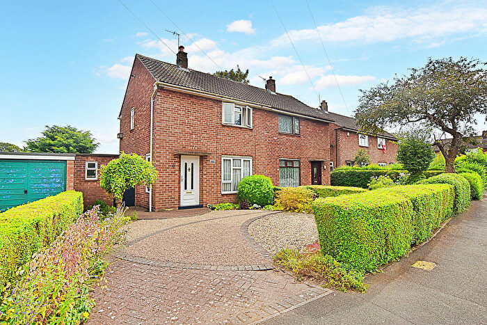2 Bedroom Semi-Detached House For Sale In Keddington Avenue, Lincoln, LN1