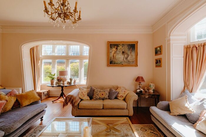 4 Bedroom Detached House For Sale In Lower Park Road, Hastings, TN34