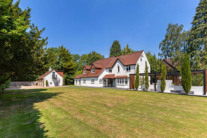 5 Bedroom Detached House For Sale In Hayes Lane, Kenley, CR8