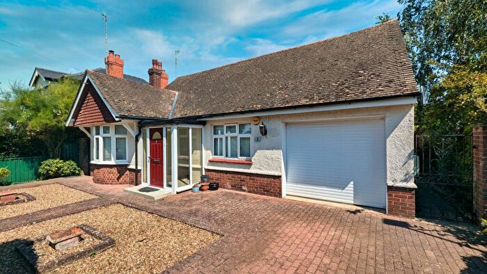 2 Bedroom Detached Bungalow To Rent In Blenheim Avenue, Stony Stratford, MK11