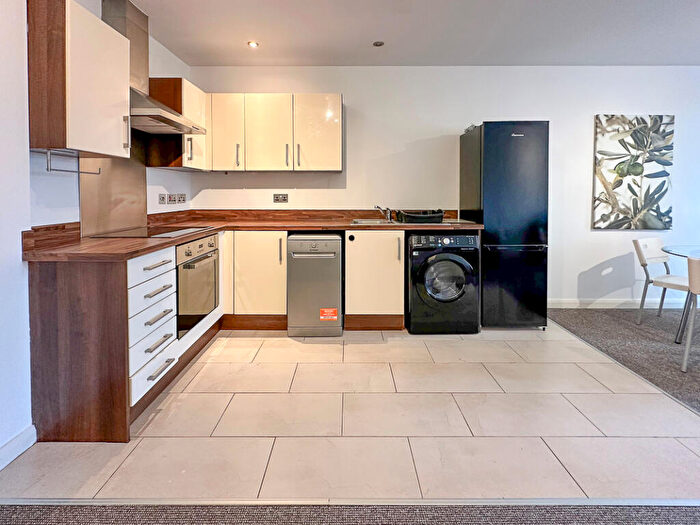 1 Bedroom Flat To Rent In Flat St. Marys Chambers, St. Marys Gate, Derby, Derbyshire, DE1