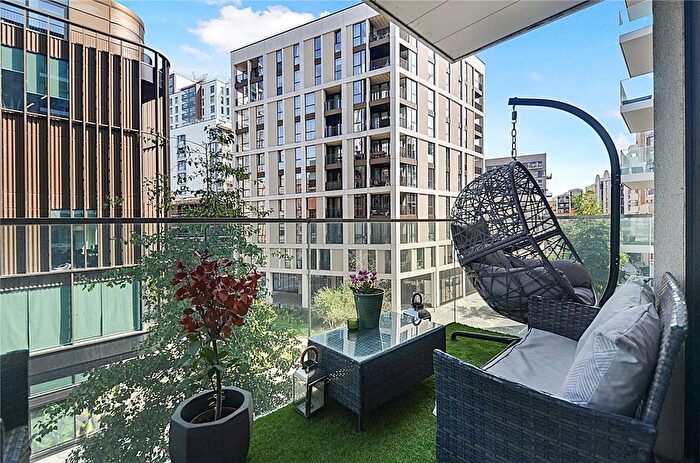1 Bedroom Flat For Sale In Chandlers Avenue, Greenwich, London, SE10