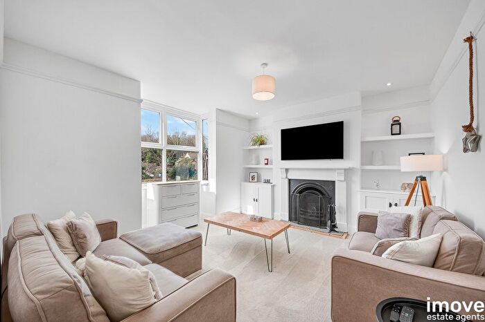 3 Bedroom Terraced House For Sale In Coombe Vale Road, Teignmouth, TQ14