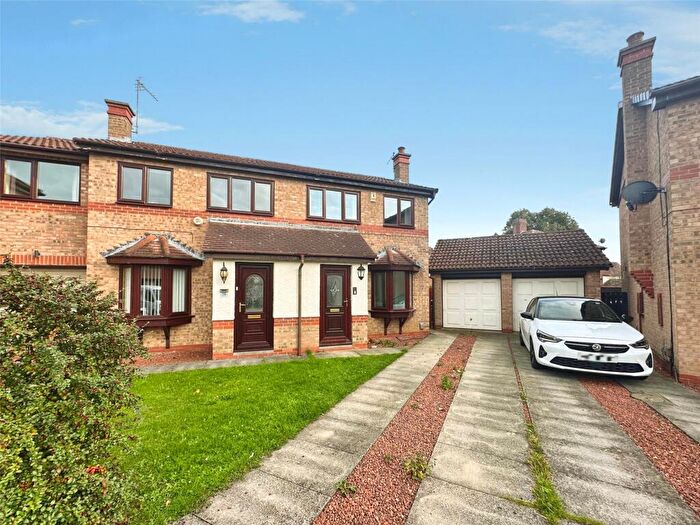 3 Bedroom Semi-Detached House For Sale In Westerhope Court, Darlington, DL3