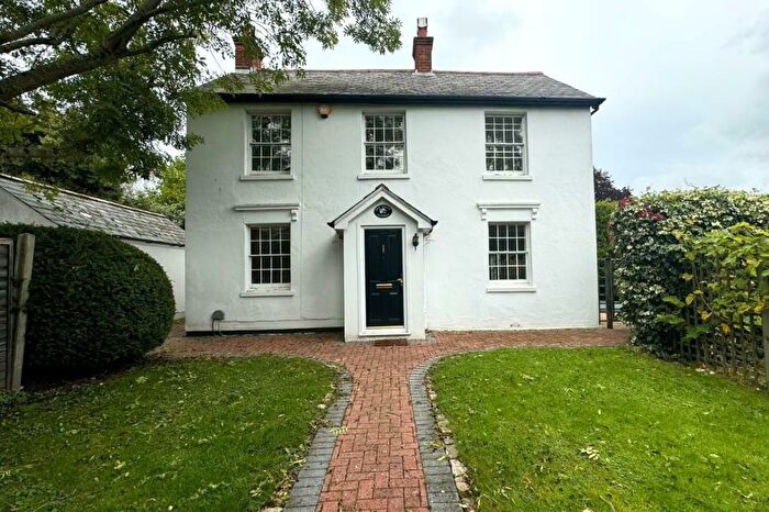 4 Bedroom Detached House To Rent In Horsell, GU21