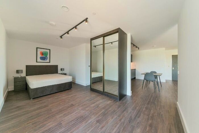 Studio To Rent In Stoke Newington Church Street, London, N16