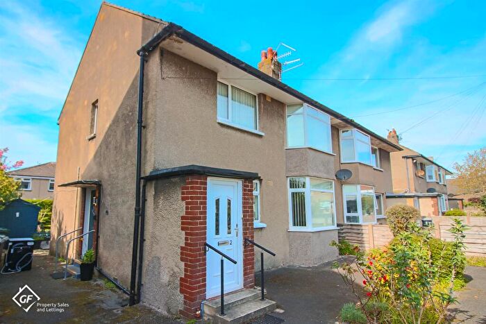 2 Bedroom Apartment For Sale In Palmer Grove, Bare, Morecambe, LA4