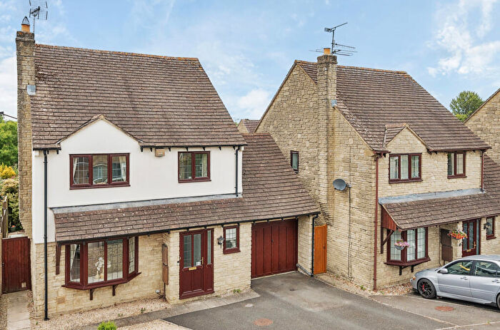 4 Bedroom Detached House For Sale In Queen Elizabeth Road, Cirencester, Gloucestershire, GL7
