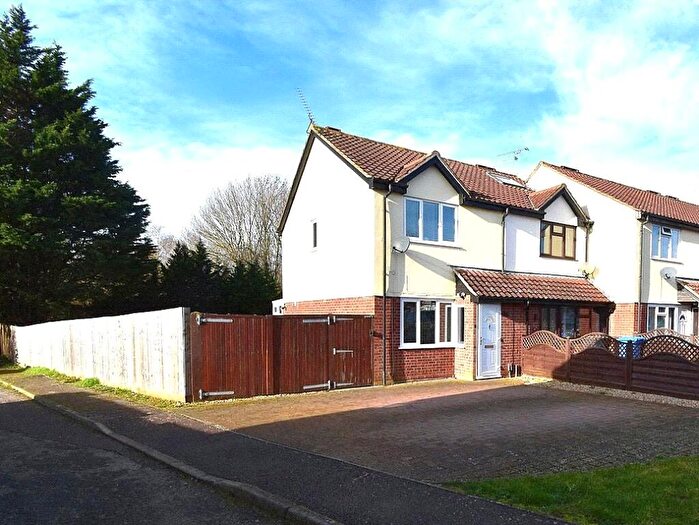 2 Bedroom End Of Terrace House For Sale In Foden Avenue, Ipswich, Suffolk, IP1