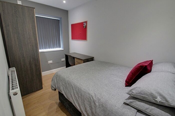 1 Bedroom Flat To Rent In Braunstone Gate, Leicester, LE3