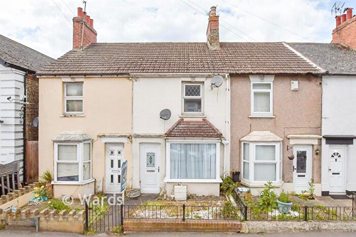 3 Bedroom Terraced House For Sale In Malling Road, Snodland, Kent, Kent, ME6