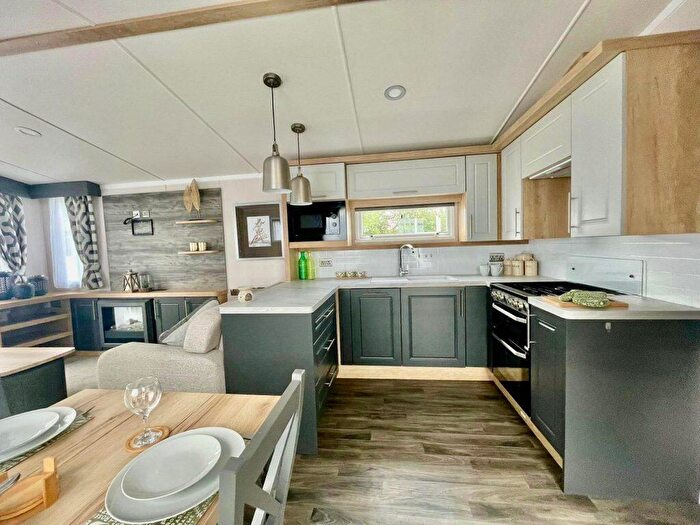 2 Bedroom Park Home For Sale In Stowford Farm Meadows, EX34