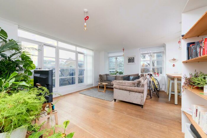 2 Bedroom Flat To Rent In Baltic Place, Kingsland Road, Haggerston, N1