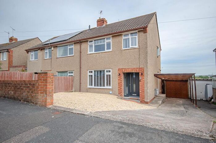 3 Bedroom Semi-Detached House For Sale In Westbourne Road, Downend, Bristol, BS16