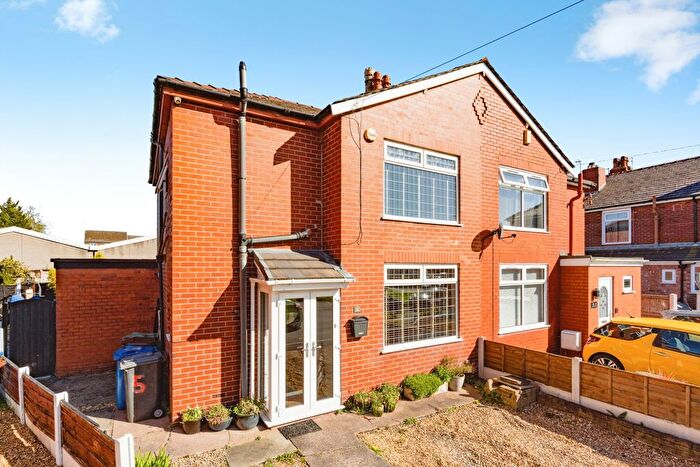 3 Bedroom Semi Detached House For Sale In Ormston Grove, Leigh, WN7