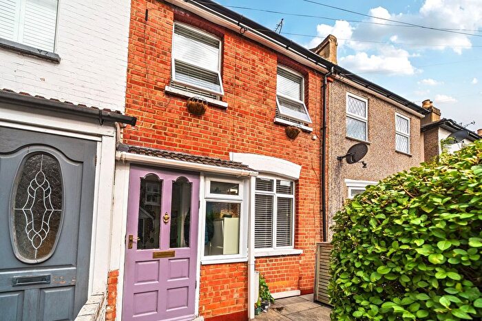 2 Bedroom Terraced House For Sale In Station Road, Carshalton, SM5