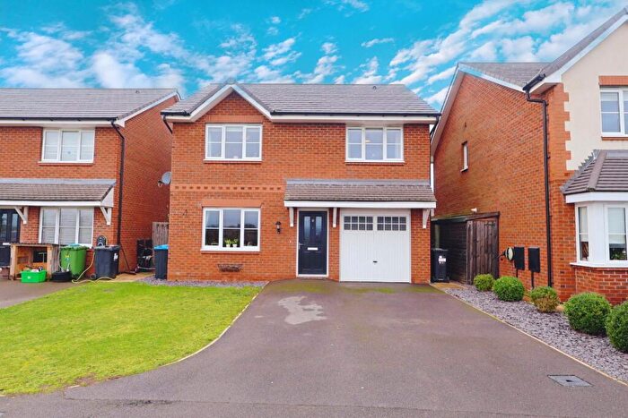 4 Bedroom Detached House For Sale In Strawberry Close, Farndon, CH3