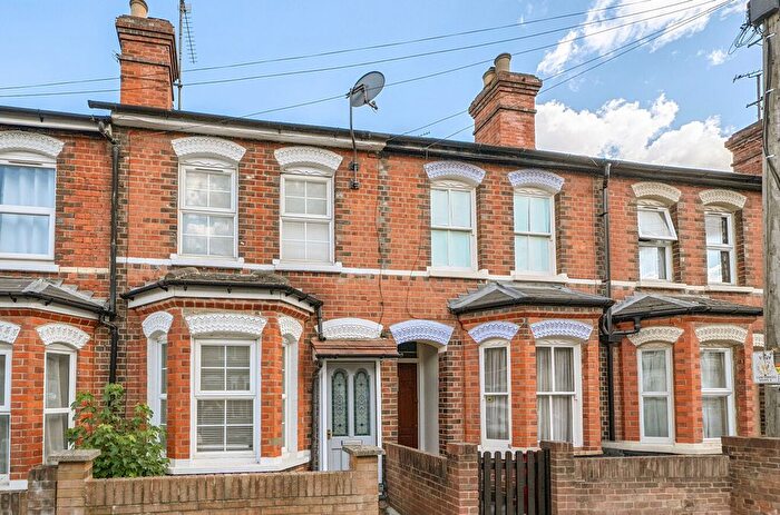 4 Bedroom Terraced House For Sale In Belmont Road, Reading, Berkshire, RG30