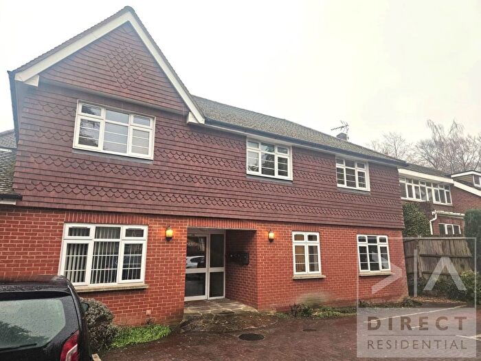 2 Bedroom Flat To Rent In College Road, Epsom, KT17