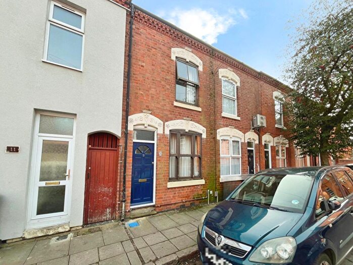 2 Bedroom Terraced House For Sale In Twycross Street, Leicester, LE2
