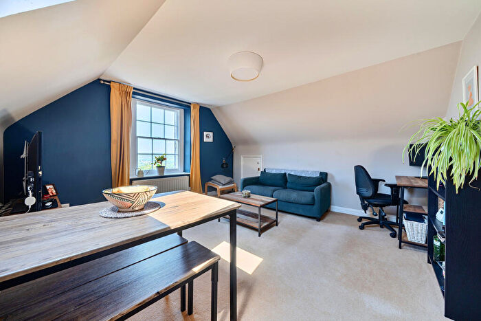 1 Bedroom Apartment For Sale In Westbury Road, Westbury-on-Trym, Bristol, BS9