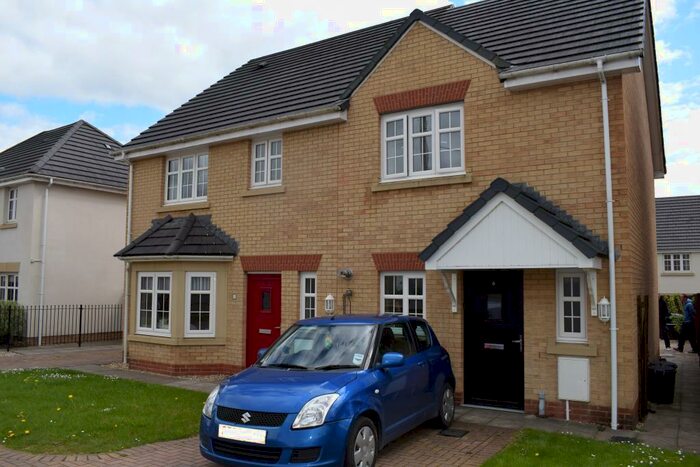 2 Bedroom House To Rent In Cysgod Y Ysgol, Gorslas, Carmarthenshire, SA14