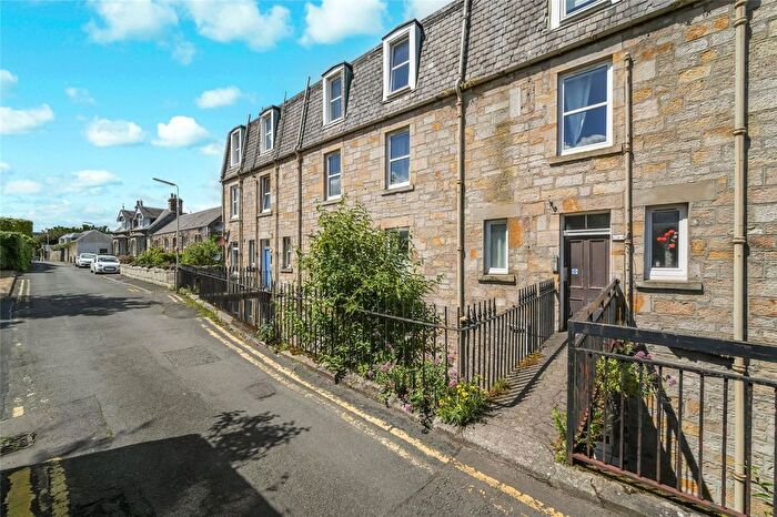 3 Bedroom Flat For Sale In East Leven Street, Burntisland, Fife, KY3