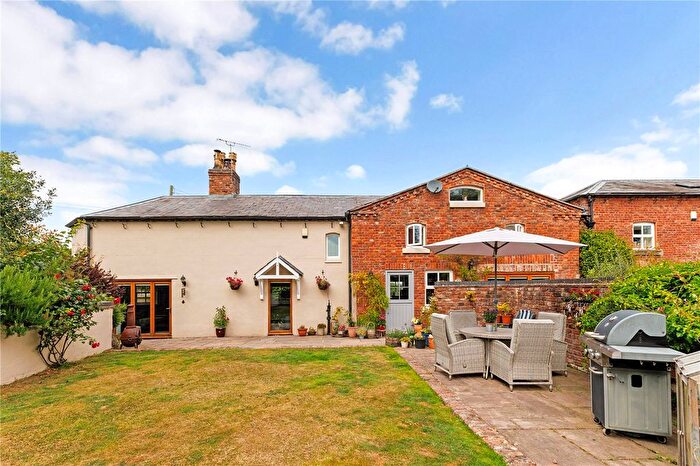 4 Bedroom Semi-Detached House For Sale In Croeshowell Hill, Rossett, Wrexham, LL12