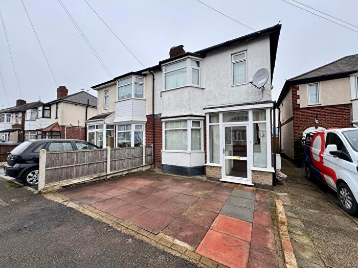 3 Bedroom Semi-Detached House To Rent In Atlas Grove, West Bromwich, B70