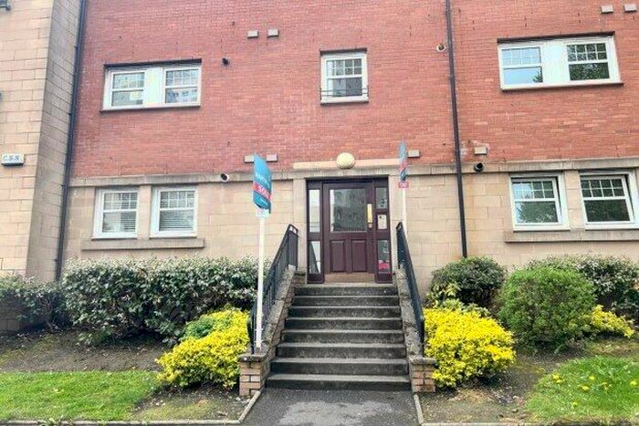 3 Bedroom Flat To Rent In Pleasance Street, Glasgow, G43