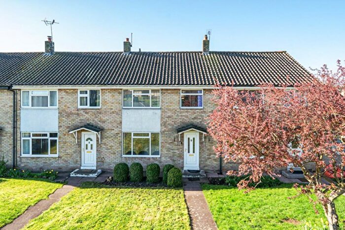 3 Bedroom Terraced House For Sale In Woodlands Avenue, Tadcaster, North Yorkshire, LS24